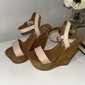 Steve Madden platform sandals. Nude with wood style wedge.